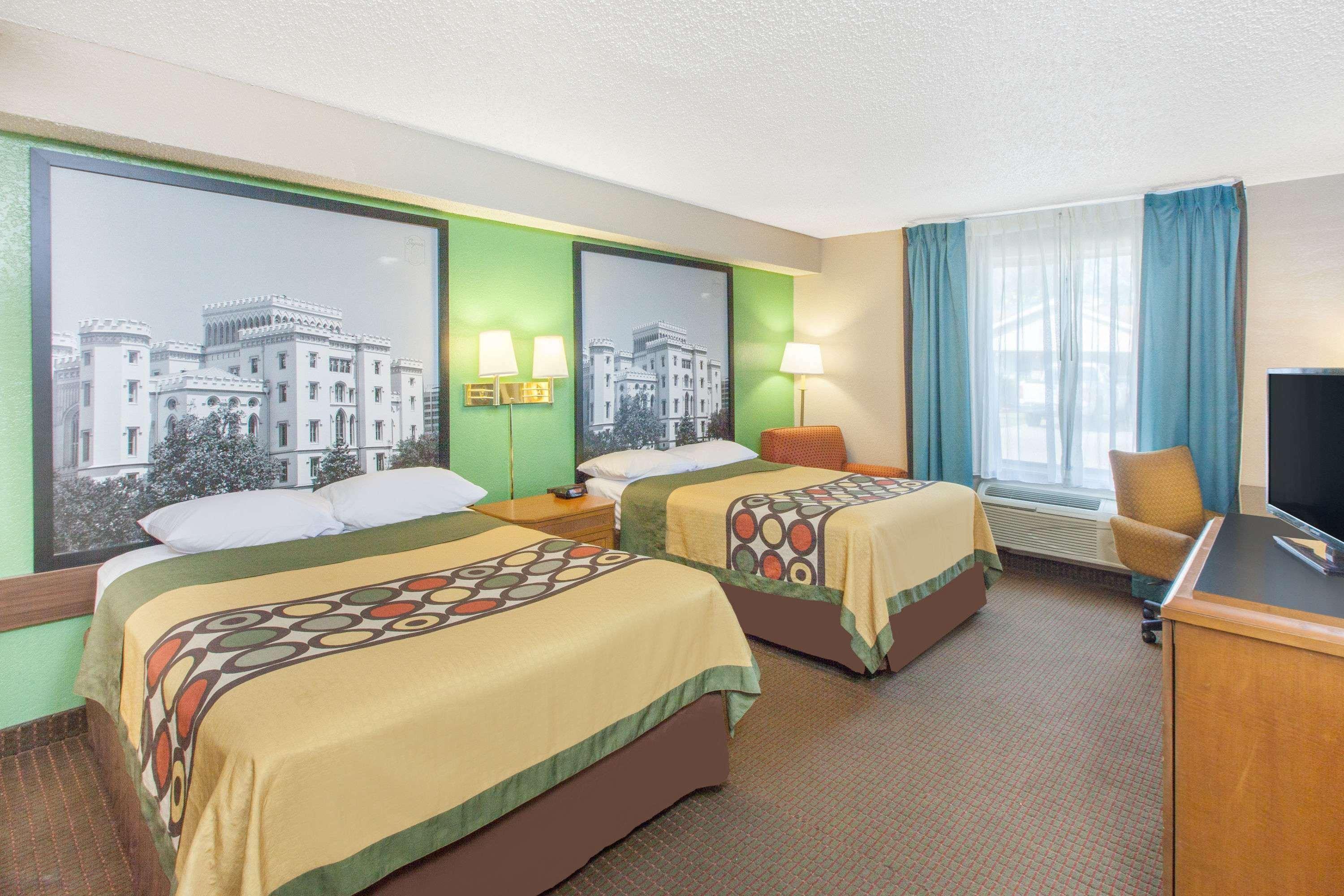 Super 8 By Wyndham Lafayette La Hotel Exterior photo